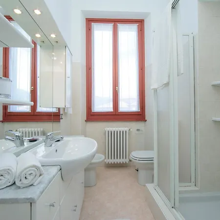 Residenza Oleandro View Center - Happy Apartman