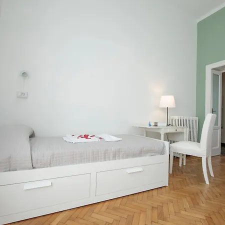 Residenza Oleandro View Center - Happy Apartman *