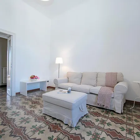 Residenza Oleandro View Center - Happy *