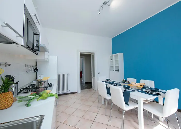Residenza Oleandro View Center - Happy 勒威诺